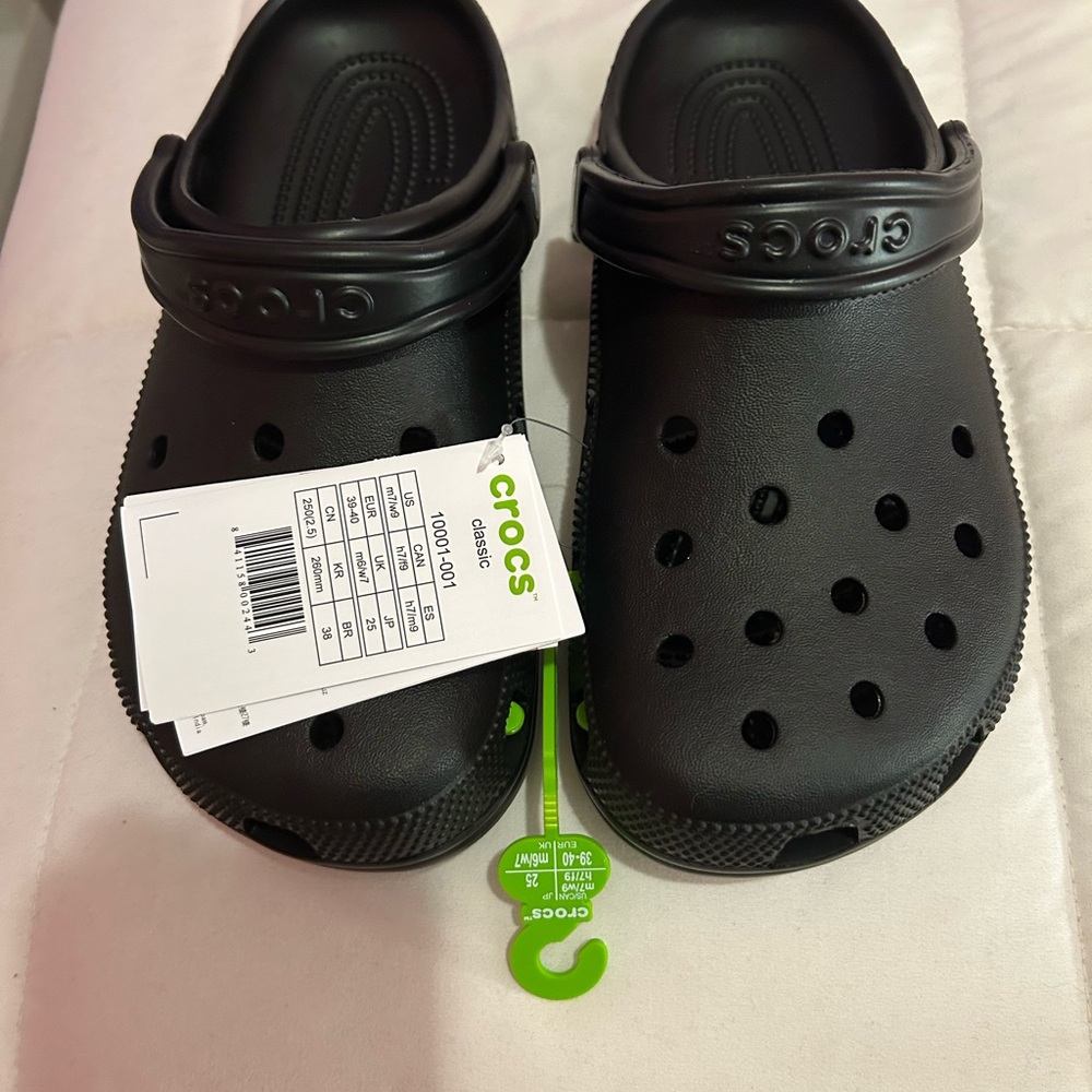 CROCS WOMAN